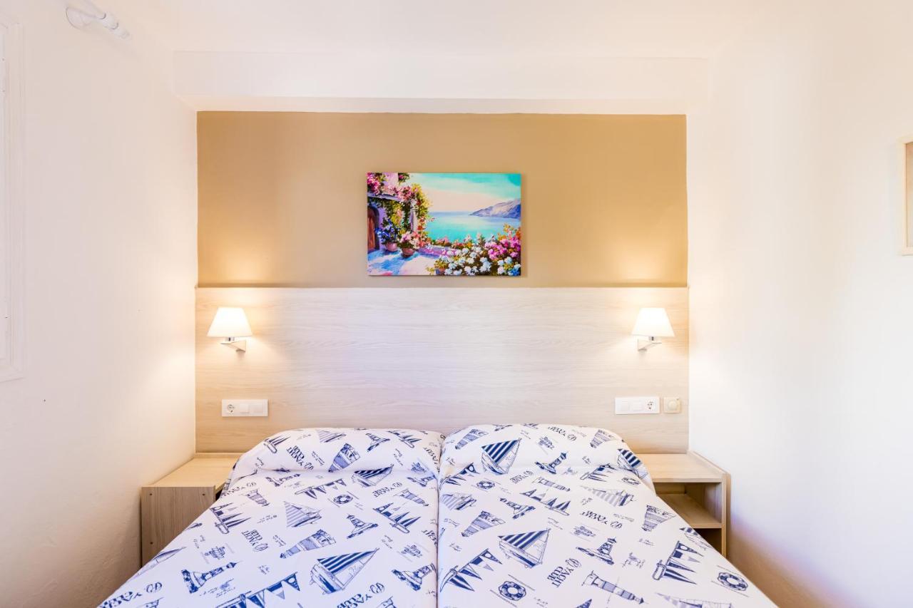 Apartamentos Arenal Playa 푼타 그로사 외부 사진