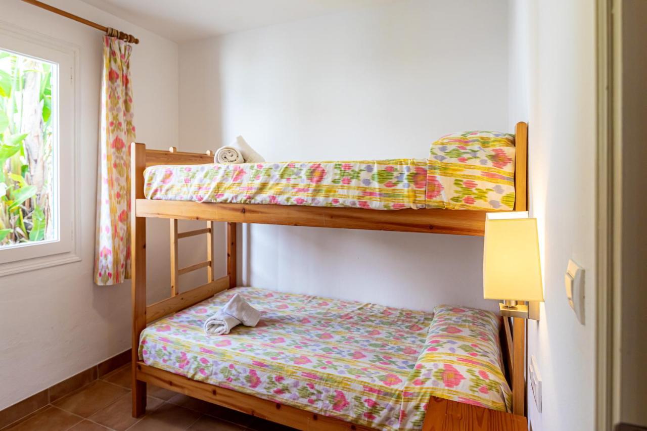 Apartamentos Arenal Playa 푼타 그로사 외부 사진