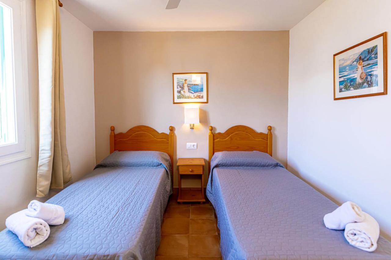 Apartamentos Arenal Playa 푼타 그로사 외부 사진