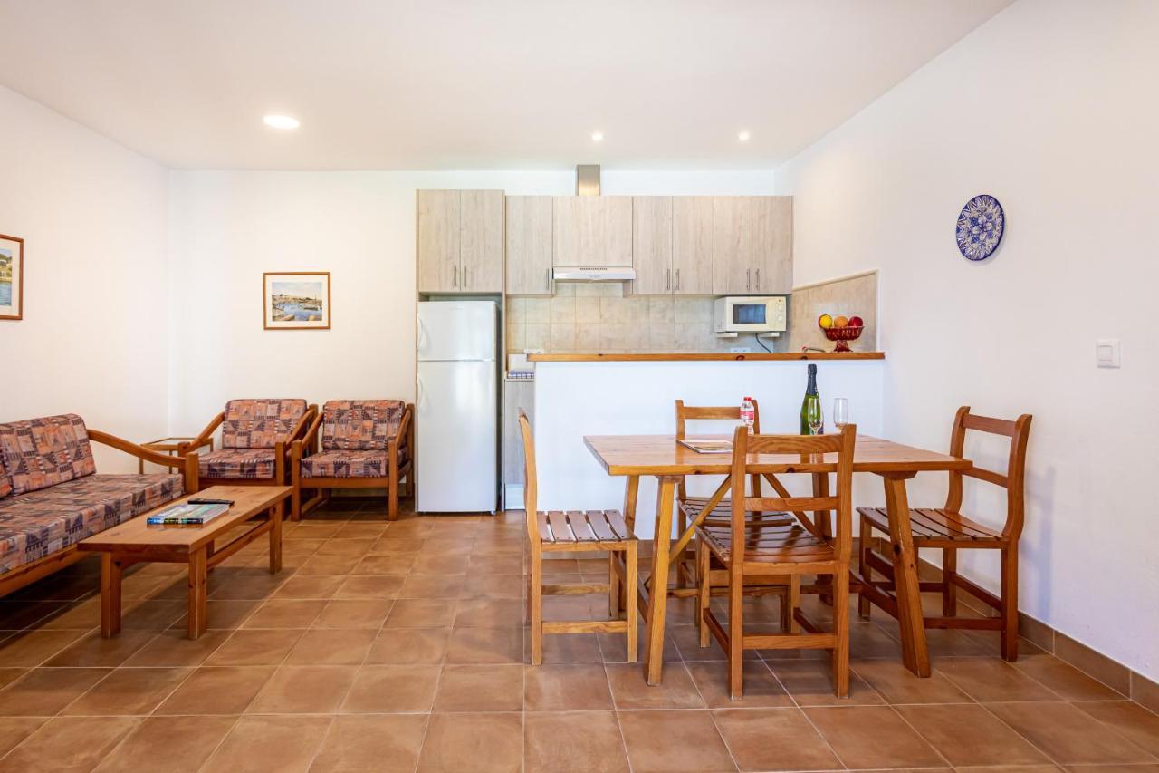 Apartamentos Arenal Playa 푼타 그로사 외부 사진