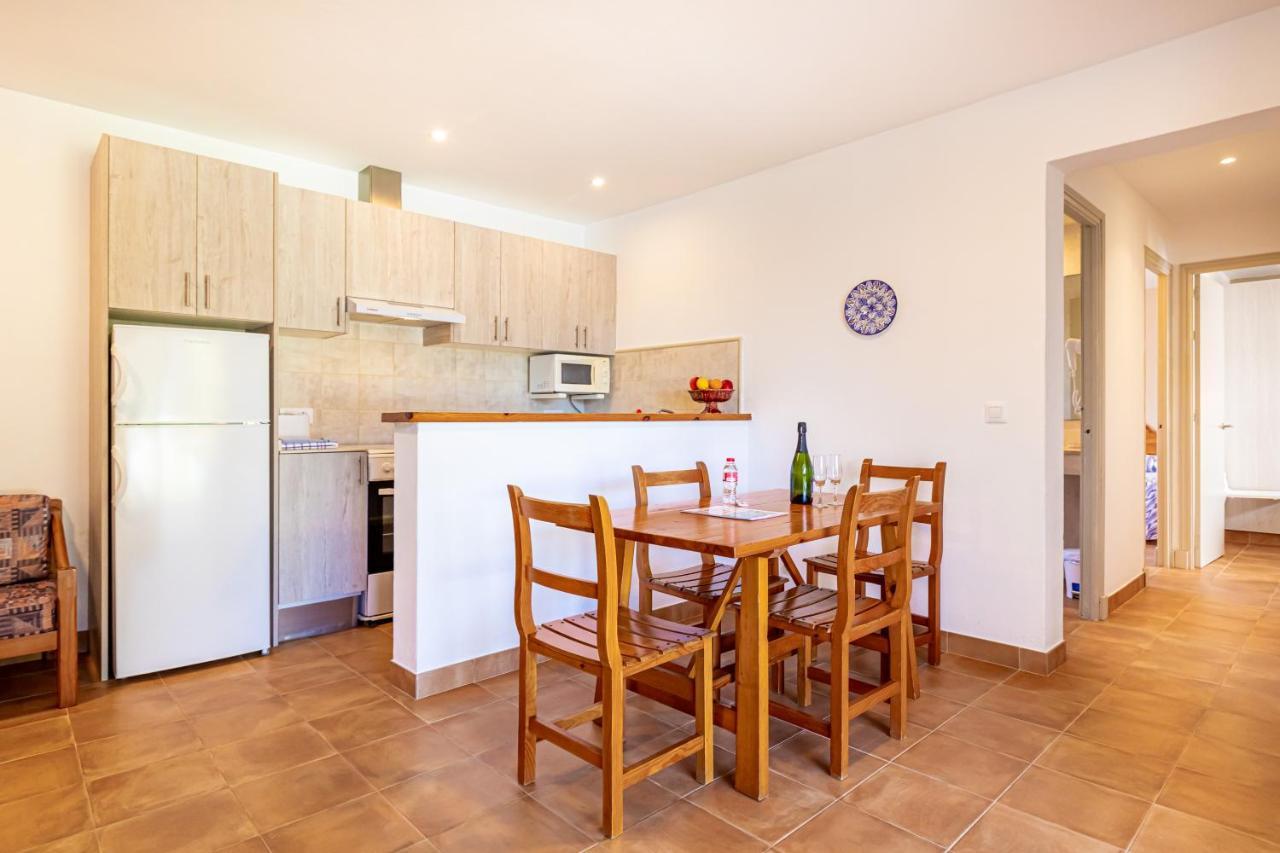 Apartamentos Arenal Playa 푼타 그로사 외부 사진
